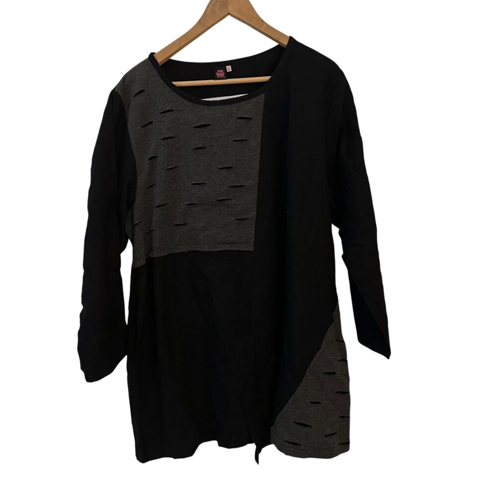 Cupcake International Black and Grey Distressed Cotton Long Sleeve Tunic Size XL
